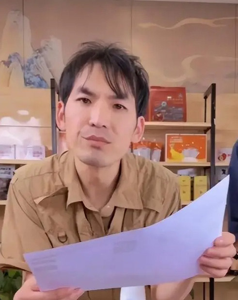 網紅“鐵頭懲惡揚善”遭全網封禁，曾在直播間里自曝涉黃經歷